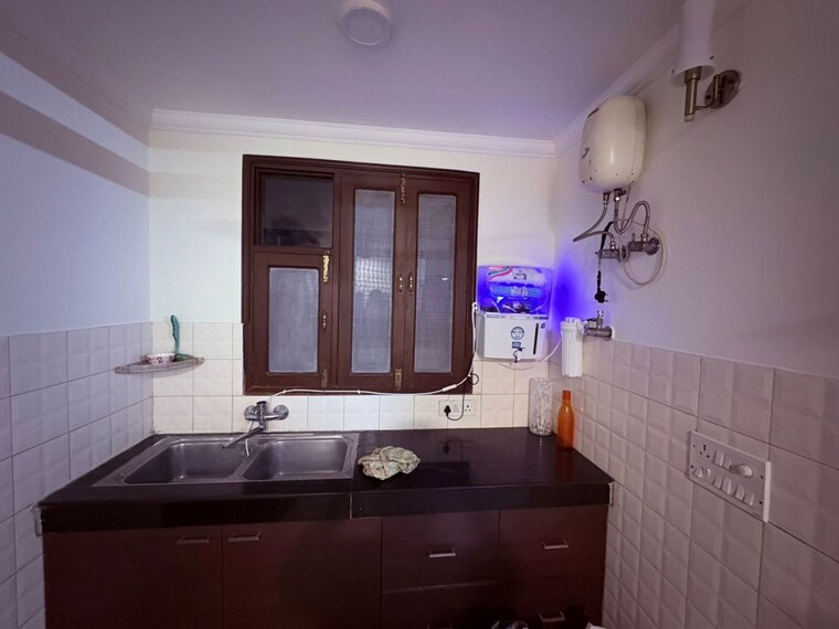 Kitchen, hextax-commune 4 Bedroom 3300 Sq.Yd. Apartment In Sector 43 Gurgaon 10389152