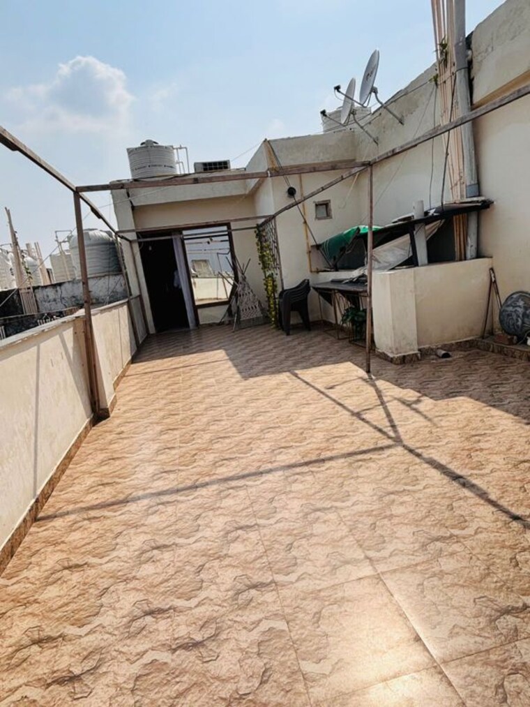 Balcony, saket 1 Bedroom 700 Sq.Ft. Apartment In Saket Delhi 10389168