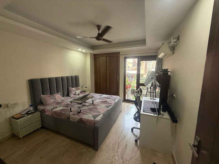 Bedroom, south city 1 3 Bedroom 1400 Sq.Ft. Builder Floor In South City 1 Gurgaon 10389091