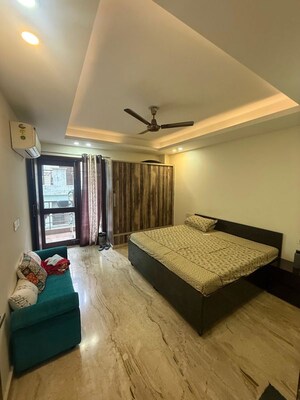 Bedroom in 3 BHK Builder Floor at South City 1 – for Rent