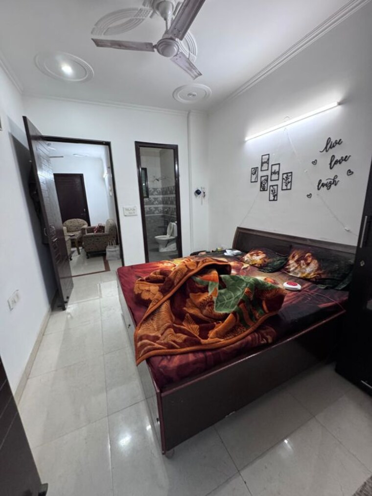 Bedroom, sector 57 3 Bedroom 2900 Sq.Ft. Builder Floor In Sector 57 Gurgaon 10389159