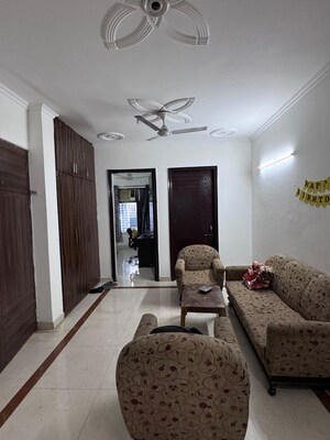Living Room in 3 BHK Builder Floor at Sector 57 – for Rent