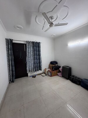 Bedroom in 3 BHK Builder Floor at Sector 57 – for Rent