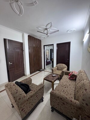 Bedroom in 3 BHK Builder Floor at Sector 57 – for Rent