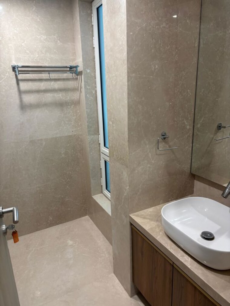 Bathroom, k-raheja-modern-vivarea 3 Bedroom 2230 Sq.Ft. Apartment In Mahalaxmi Mumbai 10389203