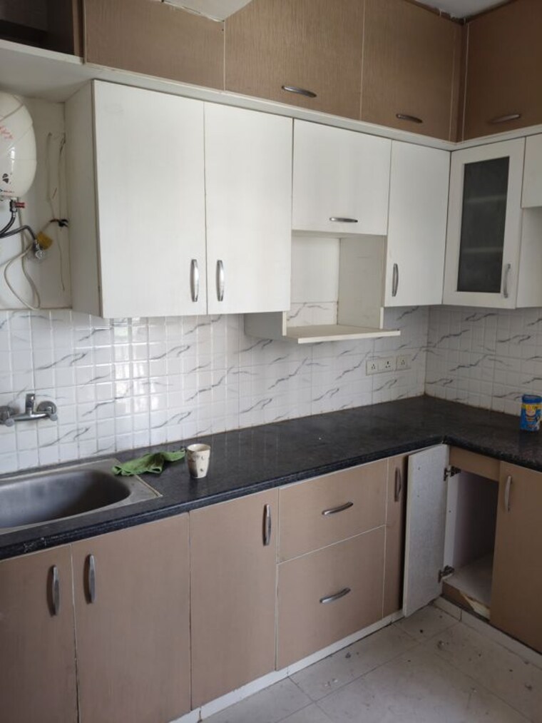 Kitchen, galaxy-north-avenue-ll 3 Bedroom 1250 Sq.Ft. Apartment In Gaur City 2 Greater Noida 10389189