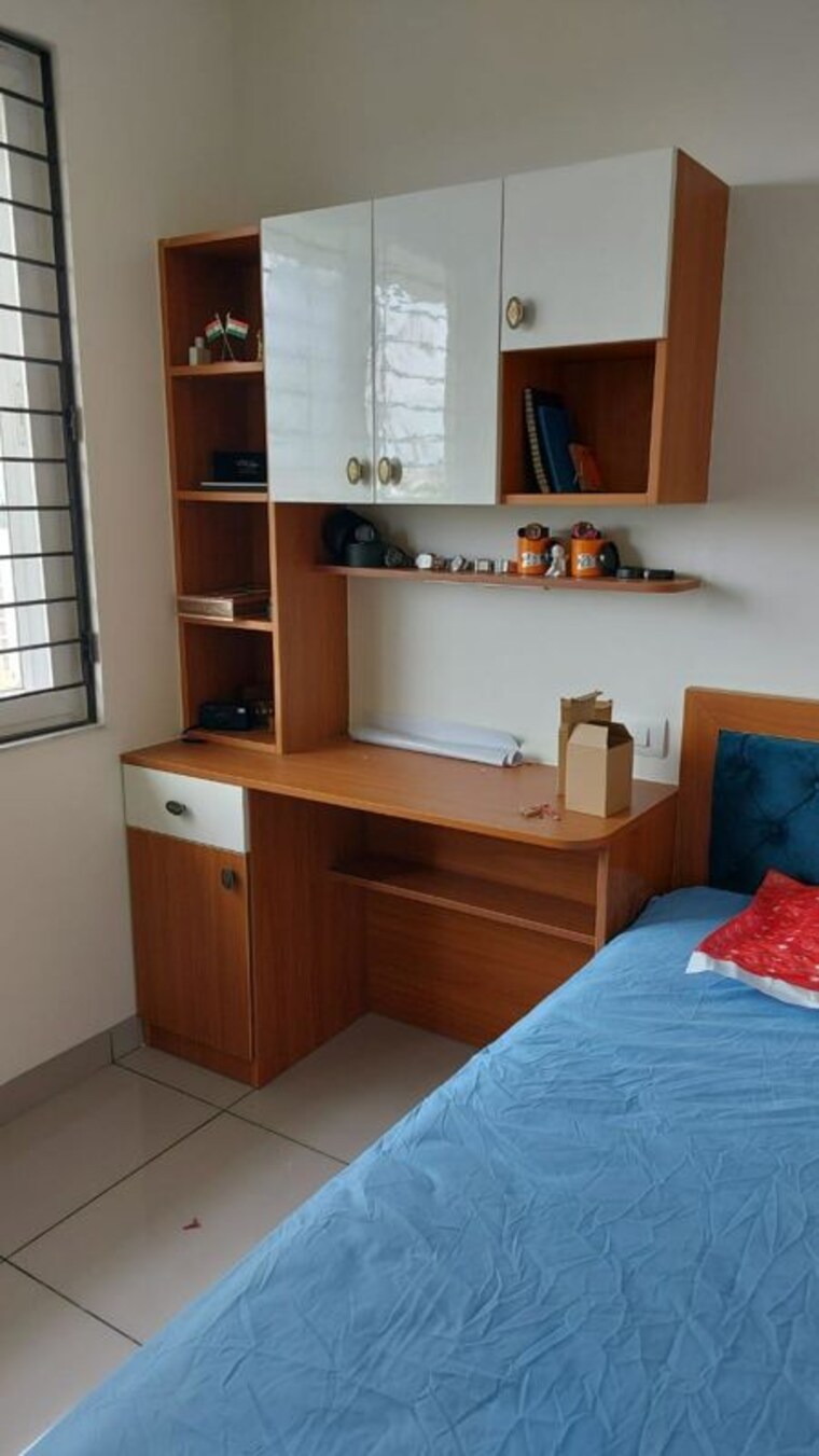 Kitchen, prestige-royale-gardens 2.5 Bedroom 1400 Sq.Ft. Apartment In Gantiganahalli Bangalore 10389245