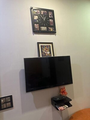 Furnished Amenities in 3 BHK Builder Floor at Kailash Colony – for Rent
