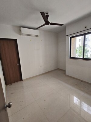 Bedroom in 1 BHK Apartment at Lodha Downtown, Dombivli East – for Rent