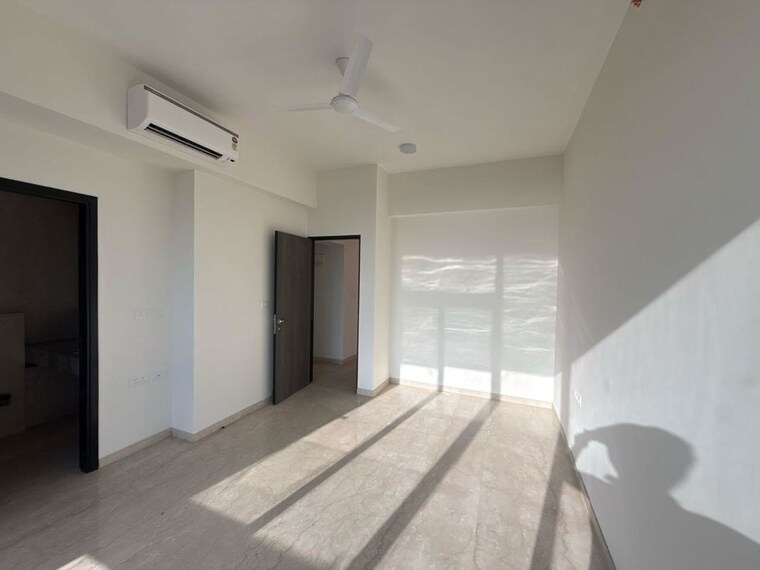 Room, piramal-mahalaxmi 4 Bedroom 1980 Sq.Ft. Apartment In Mahalaxmi Mumbai 10389350