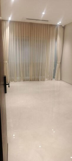 3 BHK Apartment For Sale in Veena Insignia