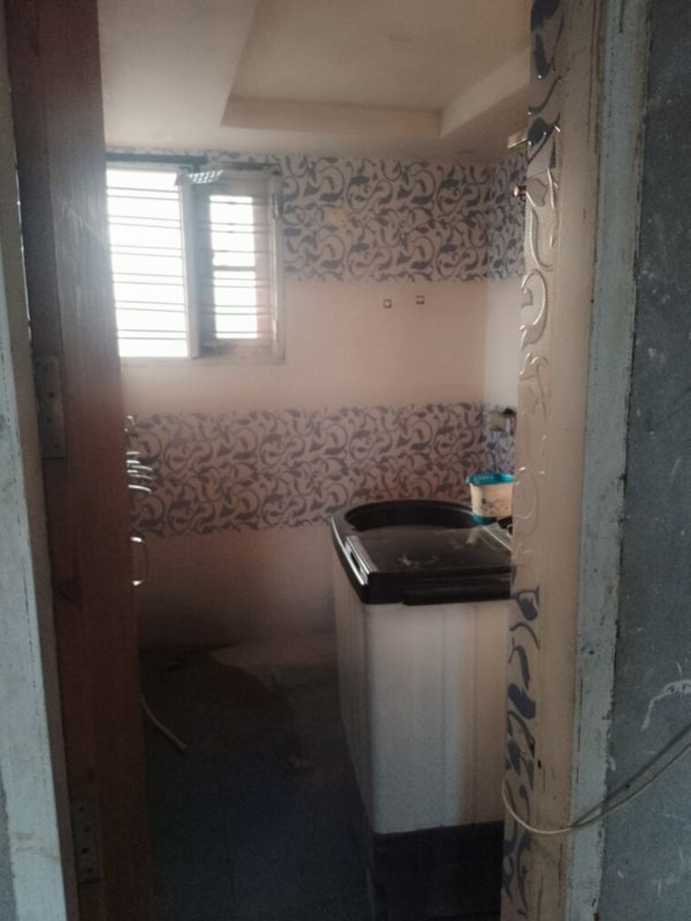 Bathroom, kharar road  300 Sq.Yd. Independent House In Kharar Road Mohali 10389306