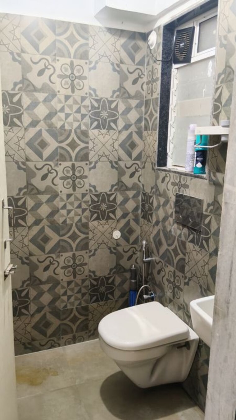 Bathroom, alliance-fortuna-blue 1 Bedroom 425 Sq.Ft. Apartment In Lower Parel Mumbai 10389415