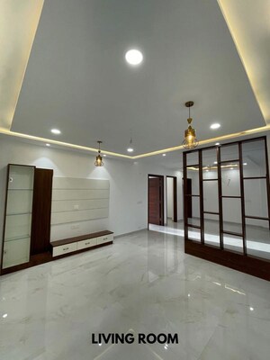 Room in 4 BHK Independent House at Sector 26 – for Sale