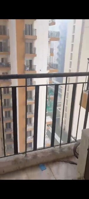 Balcony in 2.5 BHK Apartment at Amrapali Centurian Park, Tech Zone 4 Greater Noida – for Sale