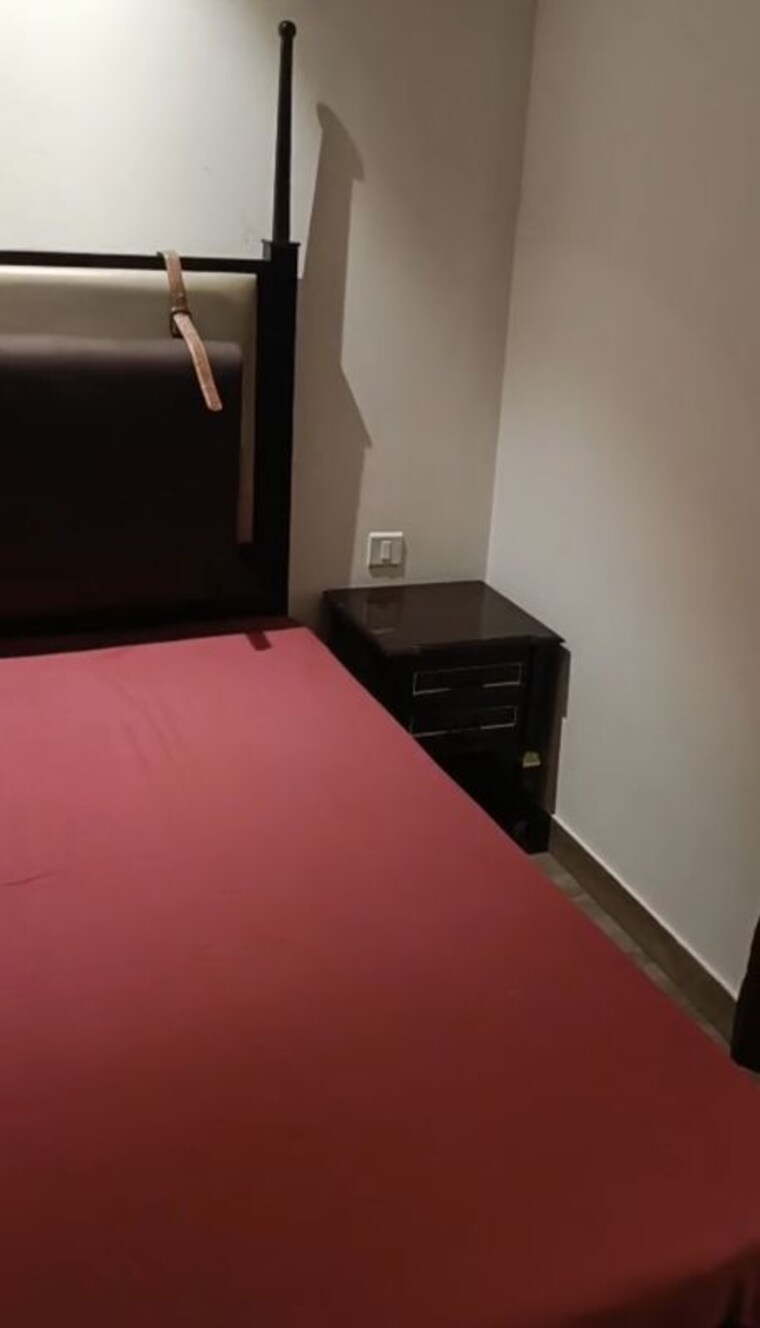 Room, ocus-24k Studio 880 Sq.Ft. Apartment In Sector 68 Gurgaon 10389438