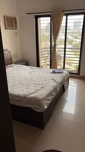 Bedroom in 2 BHK Apartment at DB Sahyadri, Malad East – for Rent