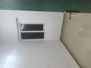 Room in 3.5 BHK Apartment at Amrapali Terrace Homes, Tech Zone 4 Greater Noida – for Rent