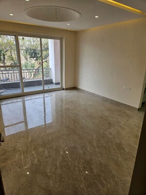 Room in 3 BHK Builder Floor at Sector 2 – for Sale
