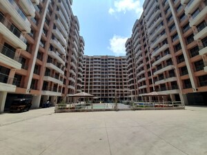 2 BHK Apartment – Exterior View View at Siddharth Nagar CHS Goregaon, Goregaon West - for Rent