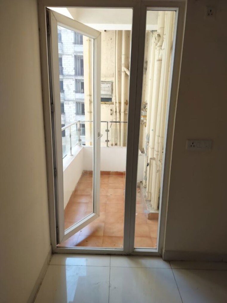 undefined, emenox-la-solara 2 Bedroom 1020 Sq.Ft. Apartment In Sector 16 Greater Noida Greater Noida 9462625