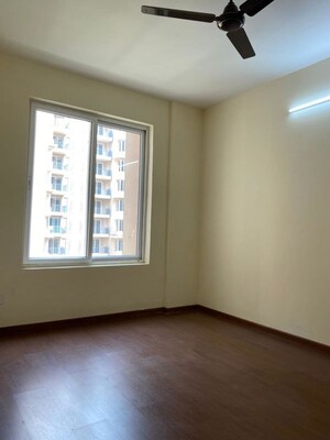 Room in 3 BHK Apartment at 3C Orris Greenopolis, Sector 89 – for Rent