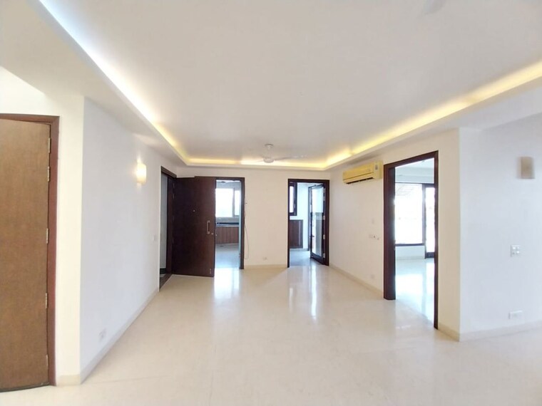Room, gulmohar park 4 Bedroom 425 Sq.Yd. Builder Floor In Gulmohar Park Delhi 10389549