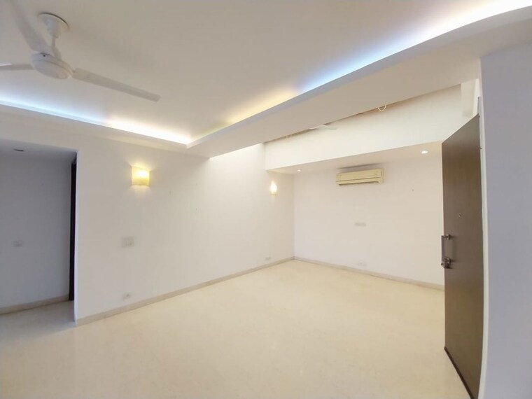 Room, gulmohar park 4 Bedroom 425 Sq.Yd. Builder Floor In Gulmohar Park Delhi 10389549