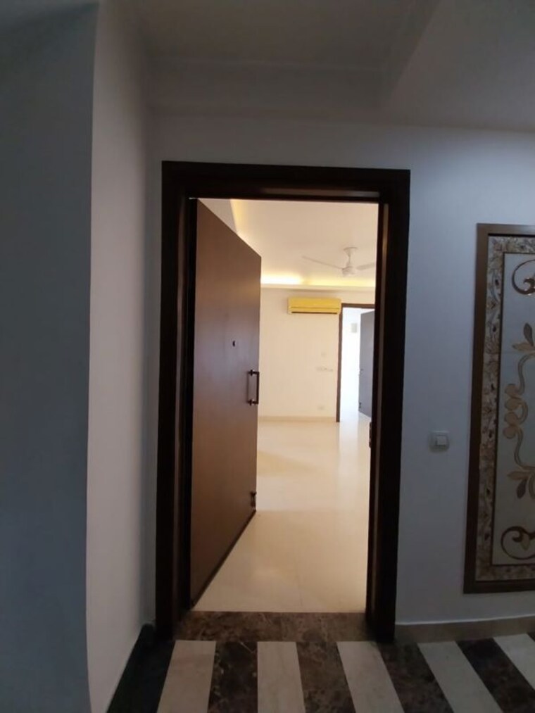 undefined, gulmohar park 4 Bedroom 425 Sq.Yd. Builder Floor In Gulmohar Park Delhi 10389549