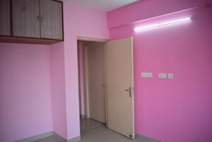 Room in 2 BHK Apartment at Bablatala – for Sale