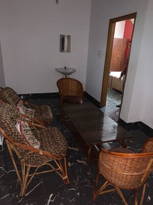 Living Room in 1 BHK Builder Floor at Gomti Nagar – for Rent