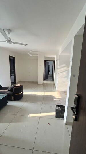 Team Area in 3 BHK Apartment at Hermitage Centralis, Vip Road – for Rent