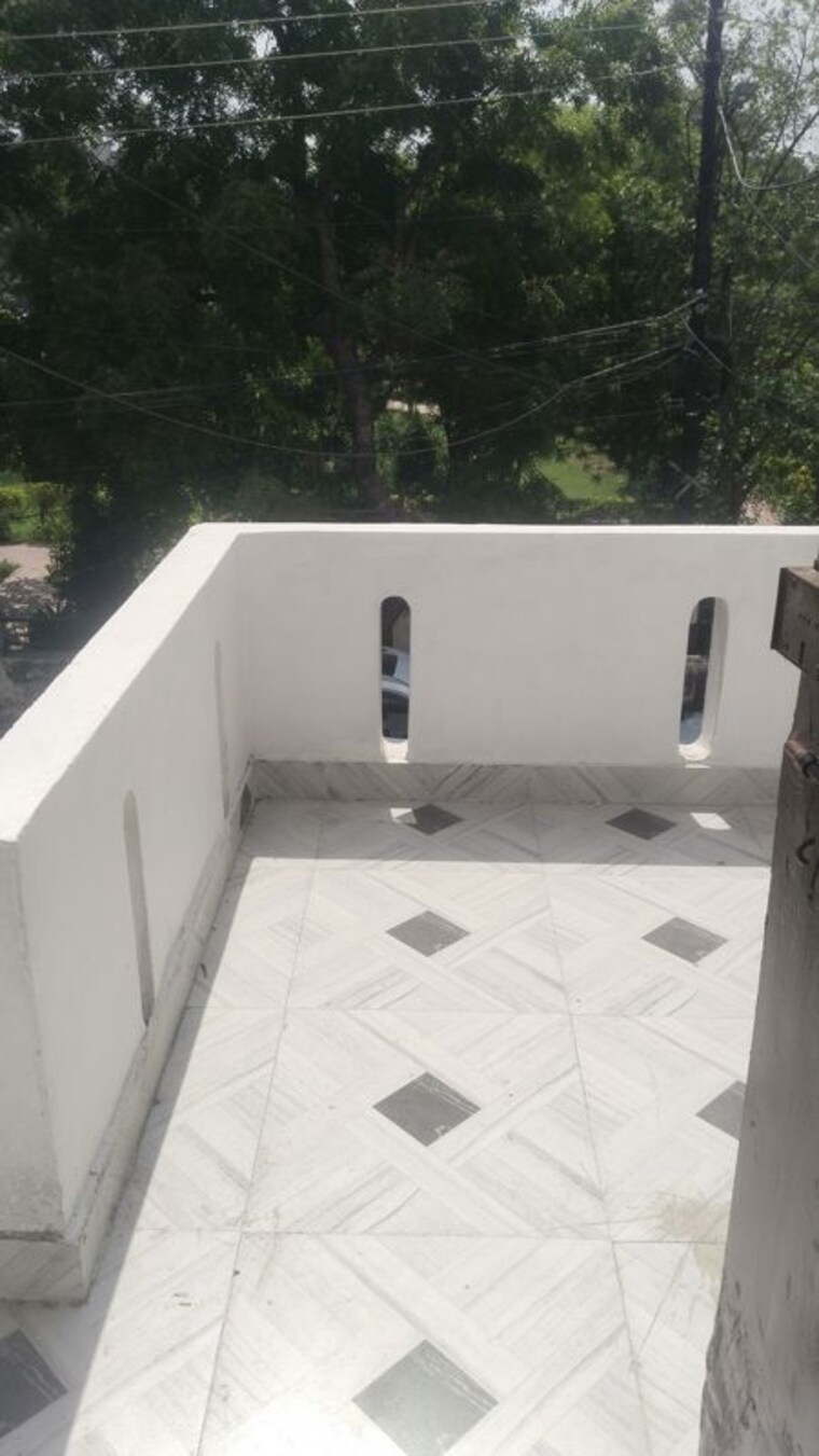 Balcony, gomti nagar 2 Bedroom 1100 Sq.Ft. Builder Floor In Gomti Nagar Lucknow 10389578