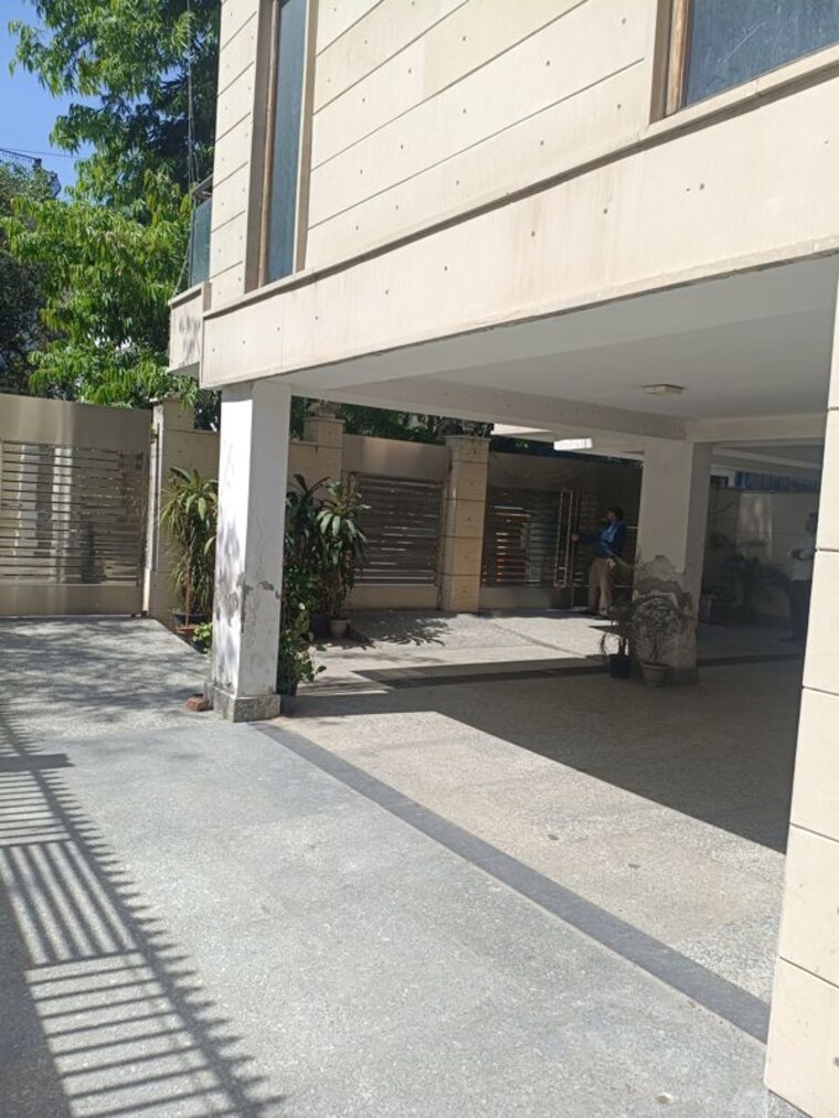 Exterior View, new friends colony 6+ Bedroom 500 Sq.Yd. Independent House In New Friends Colony Delhi 10389552