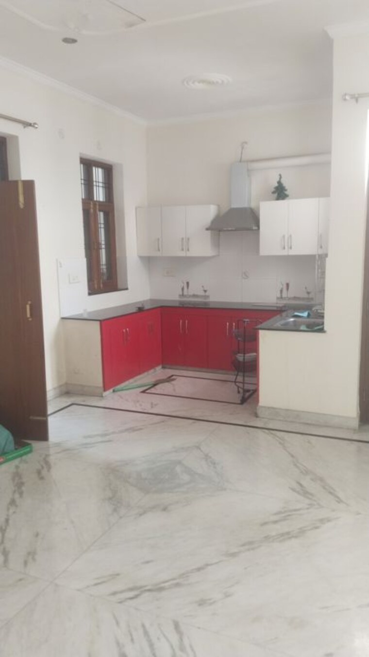 Kitchen, gomti nagar 2 Bedroom 1500 Sq.Ft. Builder Floor In Gomti Nagar Lucknow 10389593