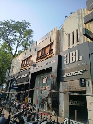  Office Space – Exterior View View at Hazratganj - for Rent