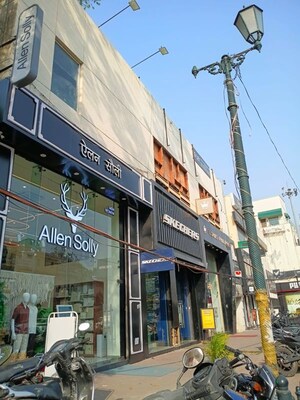 Office Space – Exterior View View at Hazratganj - for Rent