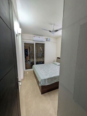 Bathroom in 2.5 BHK Builder Floor at Signature Global Park 4 and 5, Sohna Sector 36 – for Rent