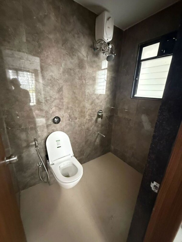 Bathroom, unique-youtopia 3 Bedroom 1520 Sq.Ft. Apartment In Kharadi Pune 10389650