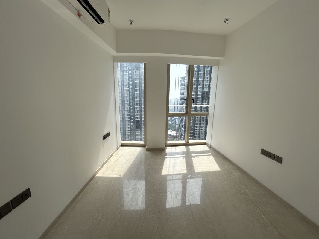 3 BHK + Servant Room,Study Room Apartment For Rent in Lodha The Park