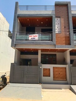 3 BHK + Pooja Room,Study Room Villa For Sale in Hathoj