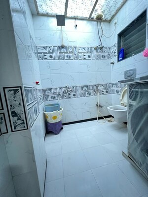 Team Area in 1 BHK Apartment at Sapphire Lakeside, Powai – for Sale