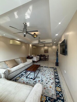 Living Room in 3 BHK Builder Floor at South Extension ii – for Rent