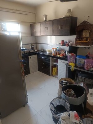 Team Area in 2 BHK Apartment at Eff Jumbo Darshan CHS, Andheri East – for Rent