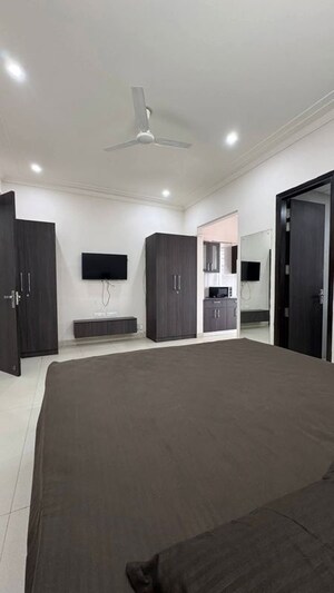 Room in 3 BHK Apartment at M3M Woodshire, Sector 107 – for Rent