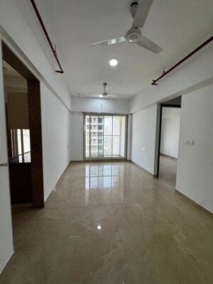 2 BHK Apartment For Sale in Satra One, Goregaon West