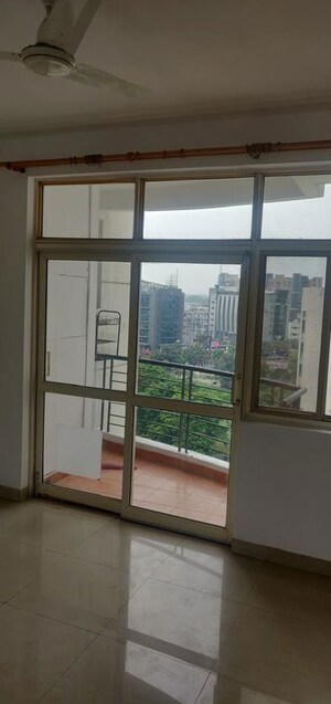 3 BHK Apartment For Rent in Omaxe Heights Gomti Nagar, Gomti Nagar