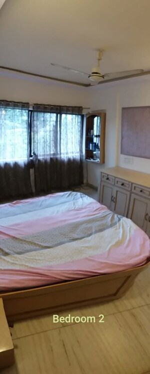 Bedroom in 2 BHK Apartment at Eff Jumbo Darshan CHS, Andheri East – for Rent