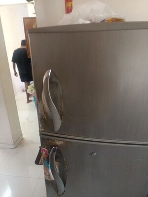 Furnished Amenities in 2 BHK Apartment at Eff Jumbo Darshan CHS, Andheri East – for Rent