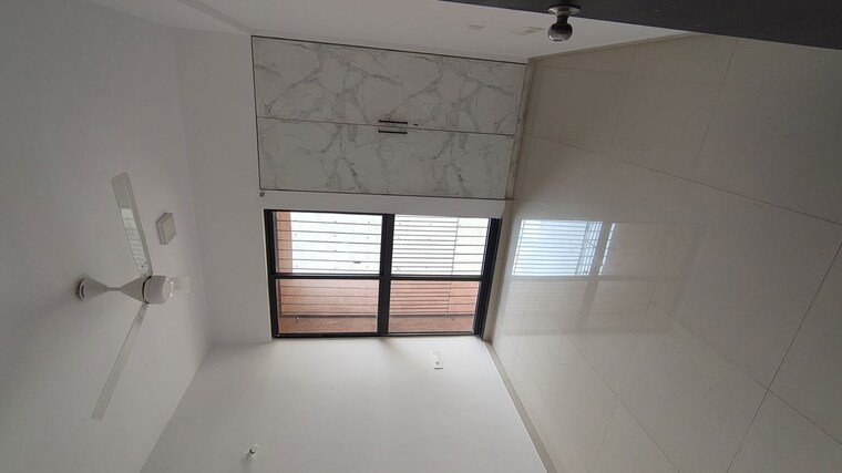 Room, lodha-lakeshore-greens 2.5 Bedroom 810 Sq.Ft. Apartment In Dombivli East Thane 10389800